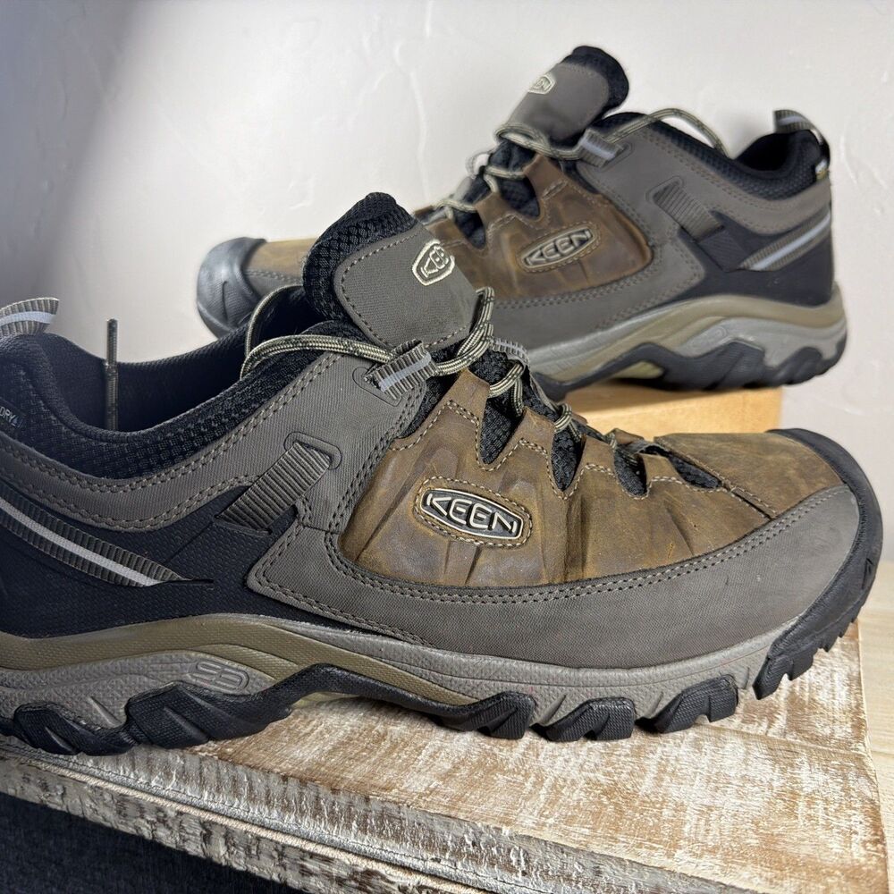 KEEN Targhee III Mid Waterproof Hiking Boots Men’s 13W NWOT